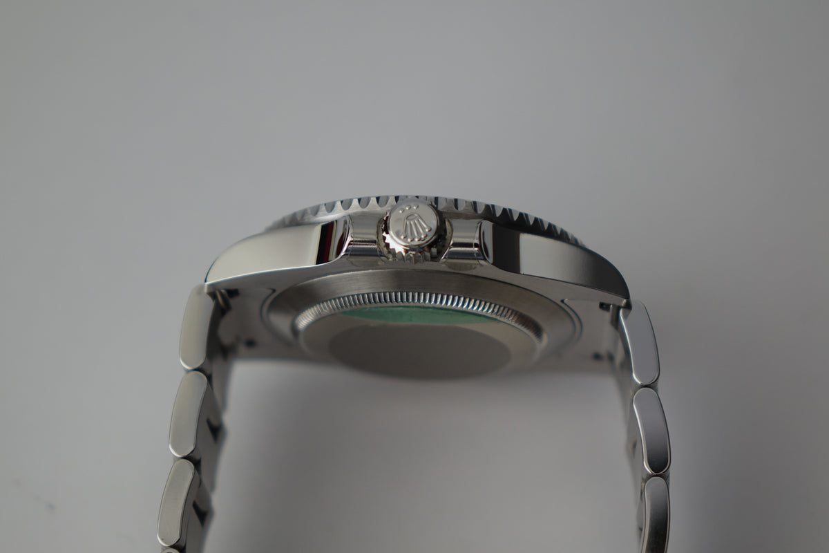Rolex Submariner Hulk 116610LV full set Mark 1