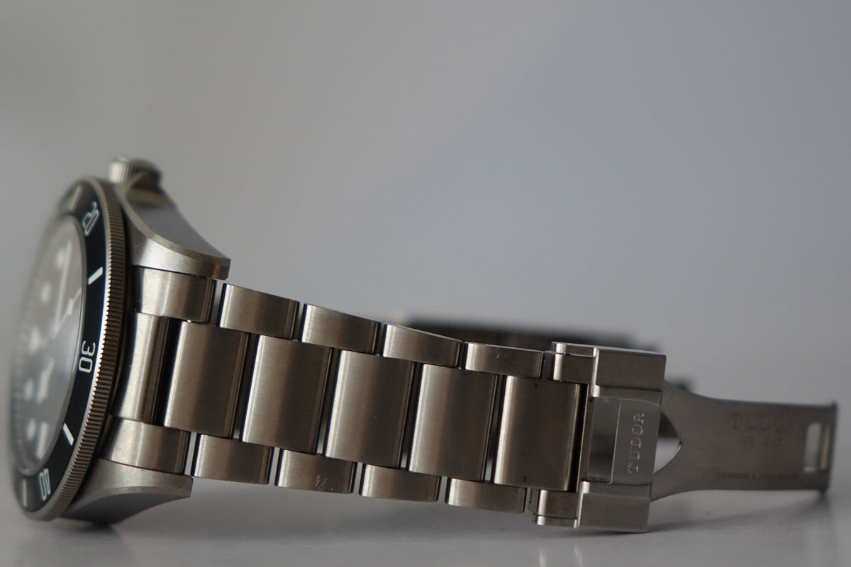 Preowned Tudor Pelagos 42 25600TN Full set