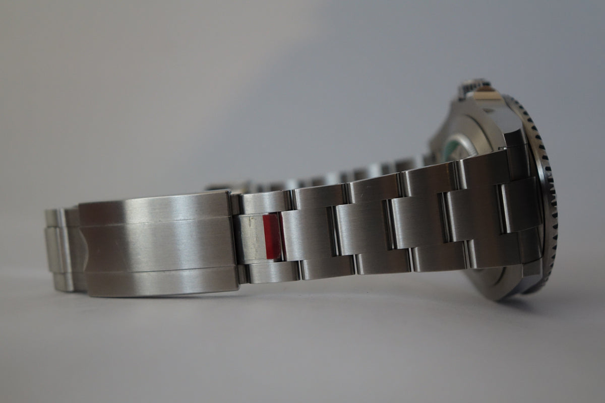 Unpolished 2021 Rolex Sea Dweller 126600 full set