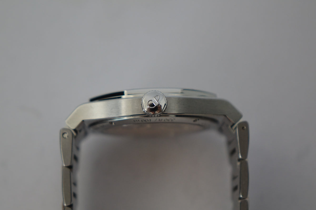 Girard-Perregaux Laureato Eternity 81010-11-433-11A full set