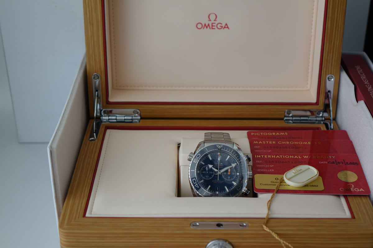 BNIB Omega Seamaster Planet Ocean 600M 215.30.46.51.03.001 full set