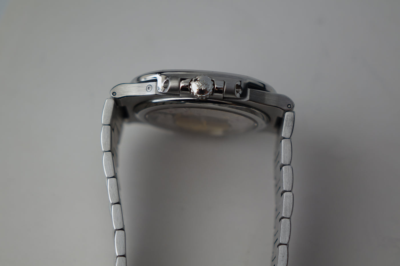 Patek Philippe Nautilus 5712 Blue dial moonphase 5712/1A-001 geneva se ...