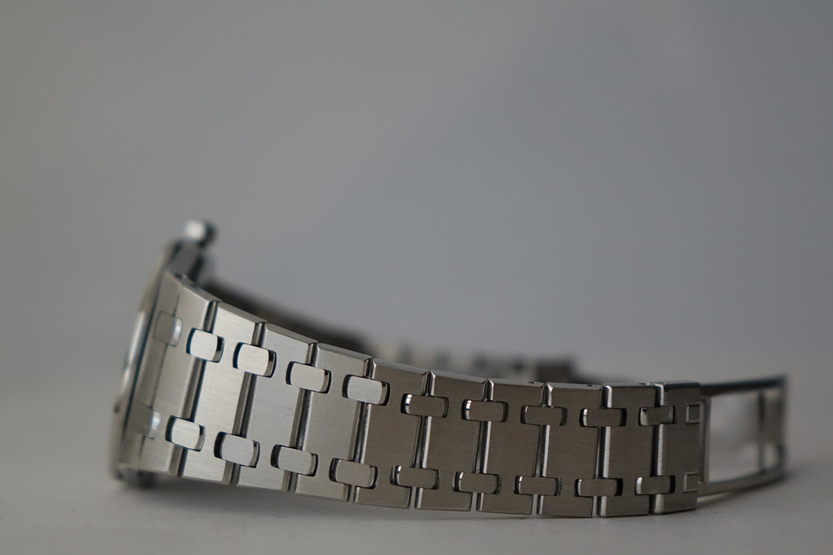 Audemars Piguet Royal Oak 56175ST watch and archives only