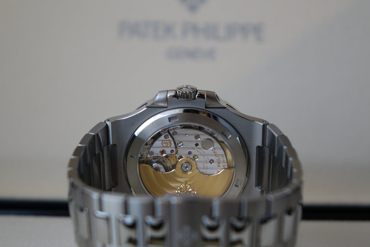 NOS 2020 Patek Philippe Nautilus 5711/1A blue dial full set