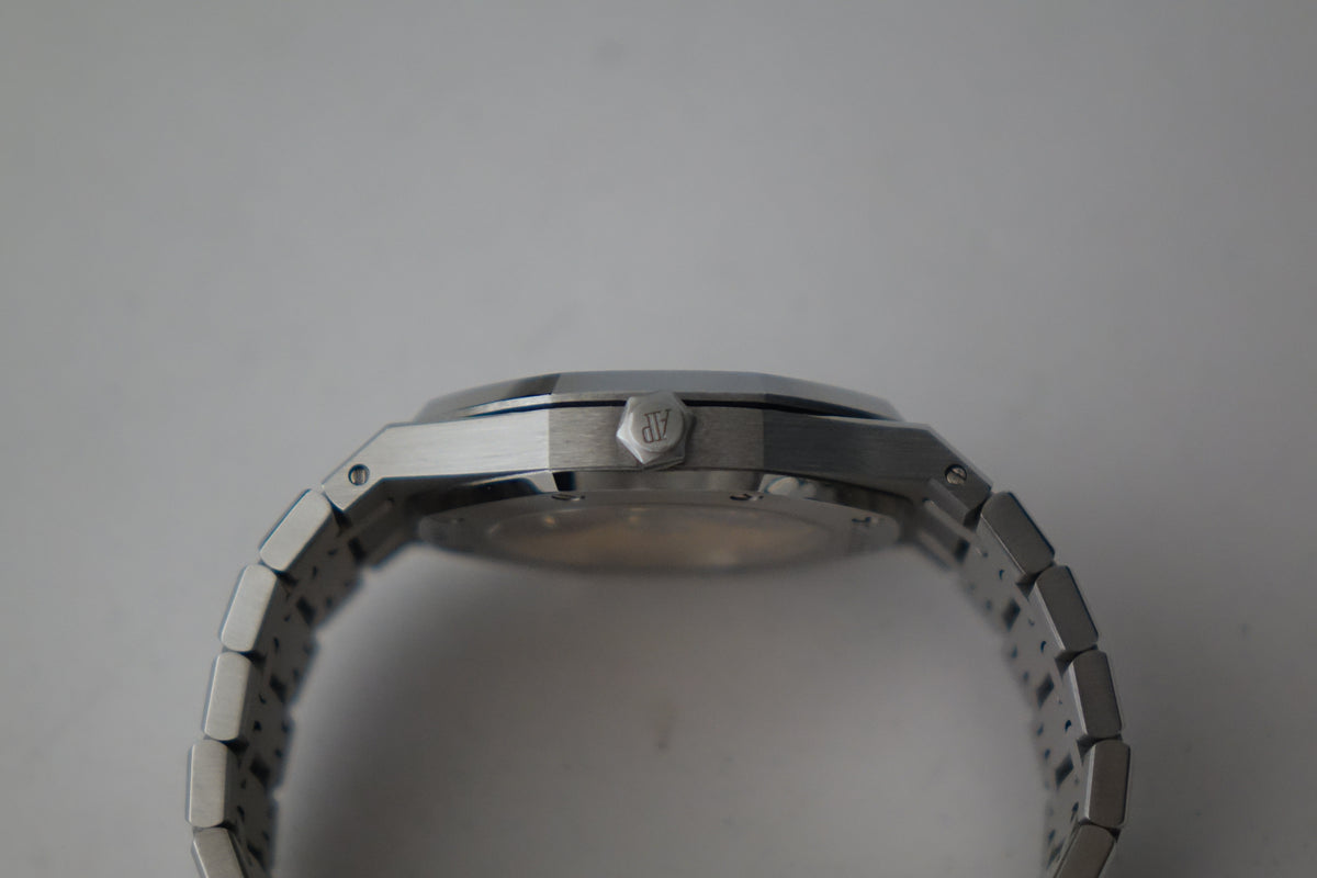 Audemars Piguet Royal Oak 15300ST.OO.1220st.01 white silver dial full set