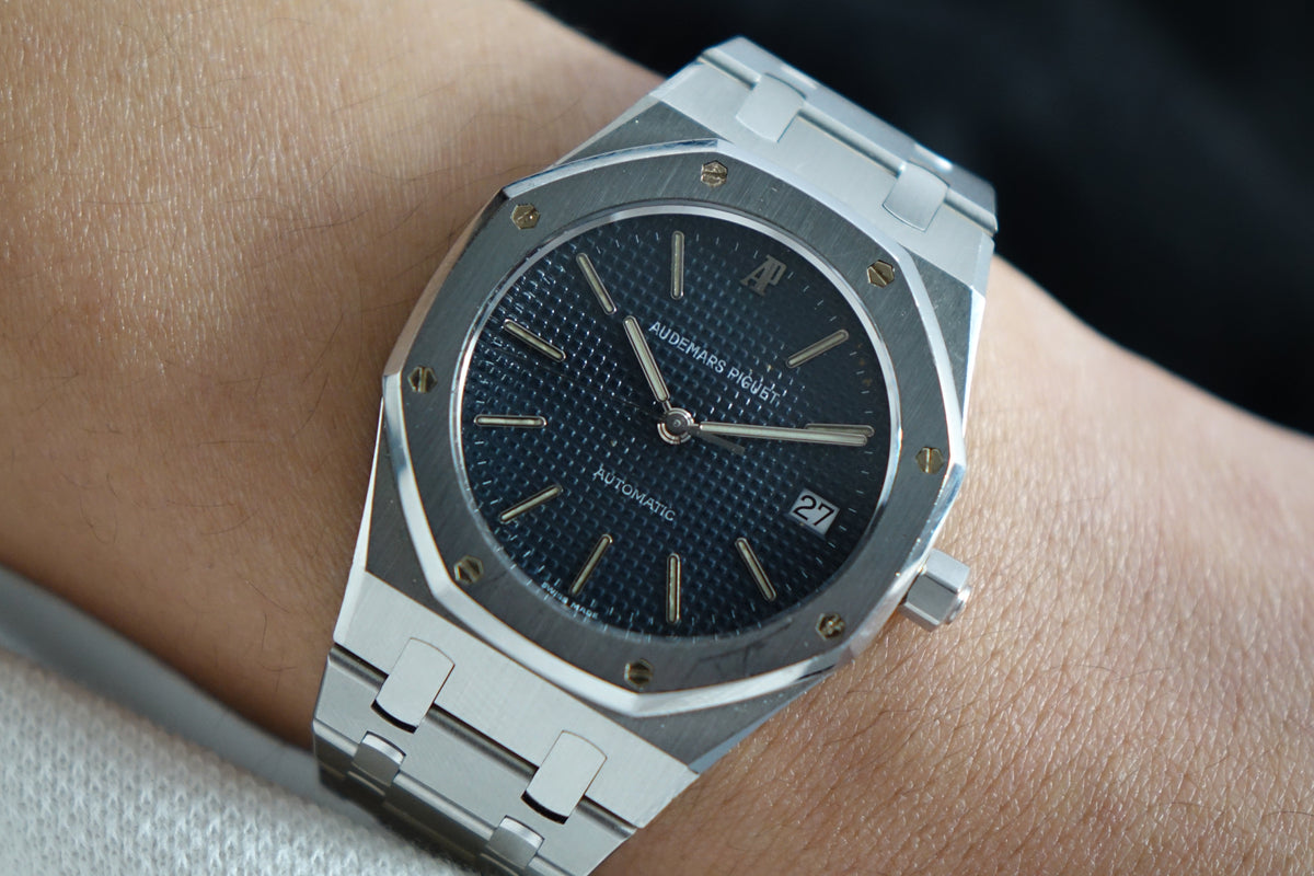 Rare Audemars Piguet Royal Oak 14700ST blue dial mini jumbo