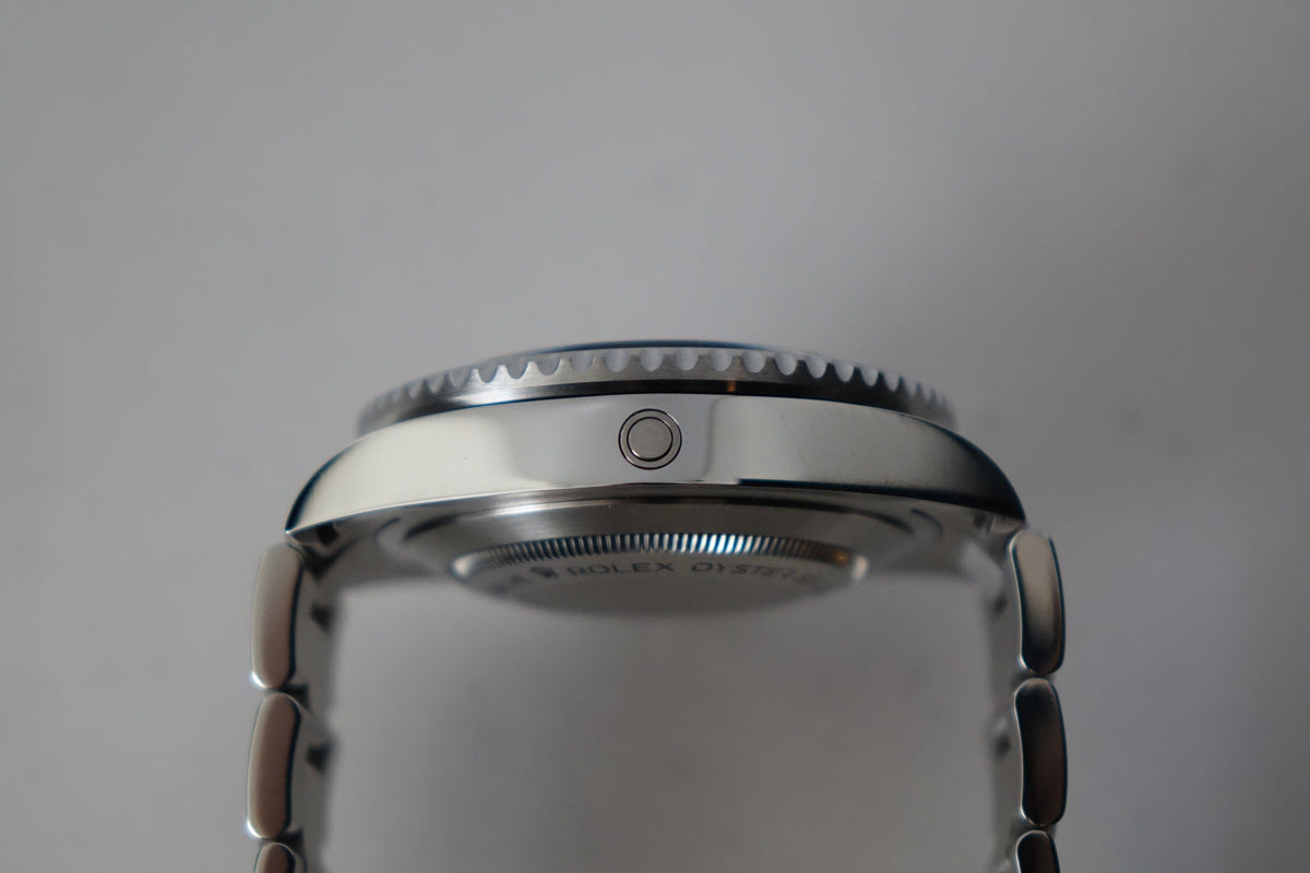 Rolex Sea Dweller 126600 full set