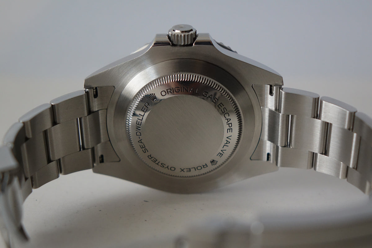 Rolex Sea Dweller 126600 full set