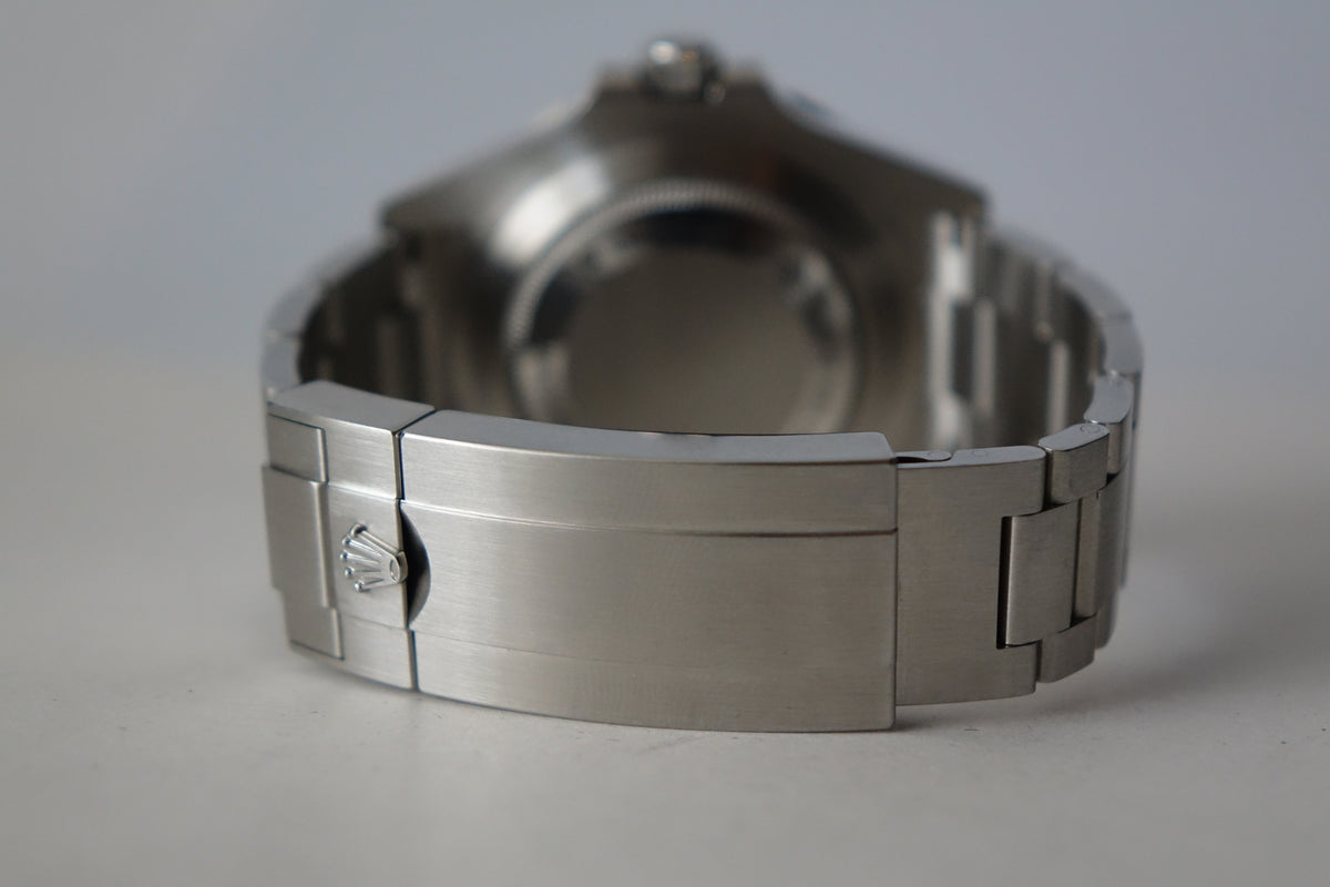 Rolex Sea Dweller 126600 full set