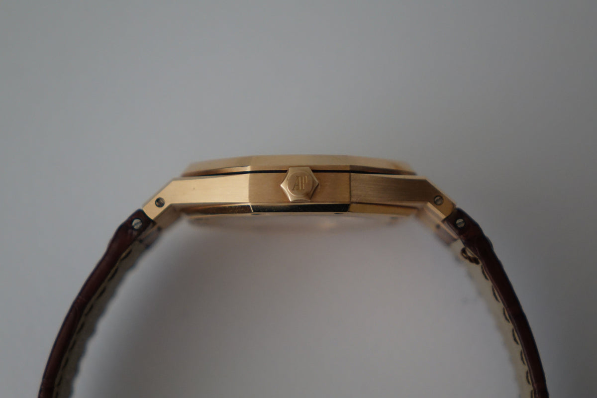Audemars Piguet Royal Oak 39mm Rose gold 15300OR white dial full set