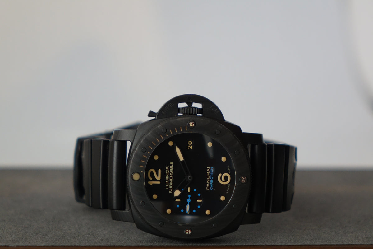 Panerai Luminor Submersible Carbotech 1950 3 Days Automatic PAM00616 F ...