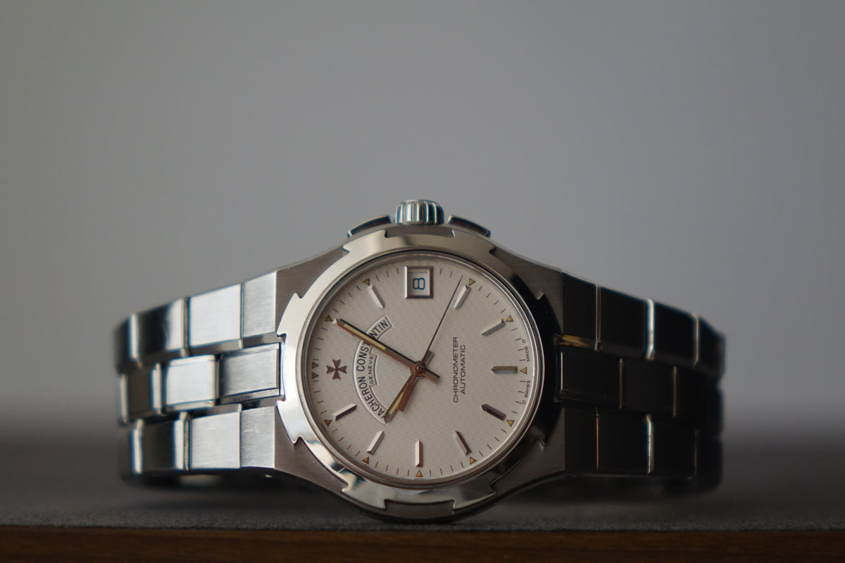 Vacheron Constantin Overseas 42050 white dial full set
