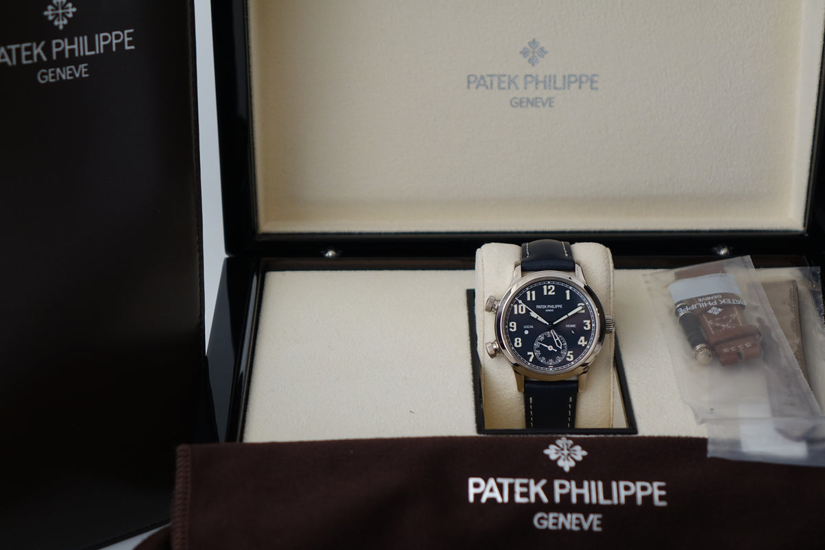 Patek Philippe 7234G-001 Calatrava Pilot Travel Time full set