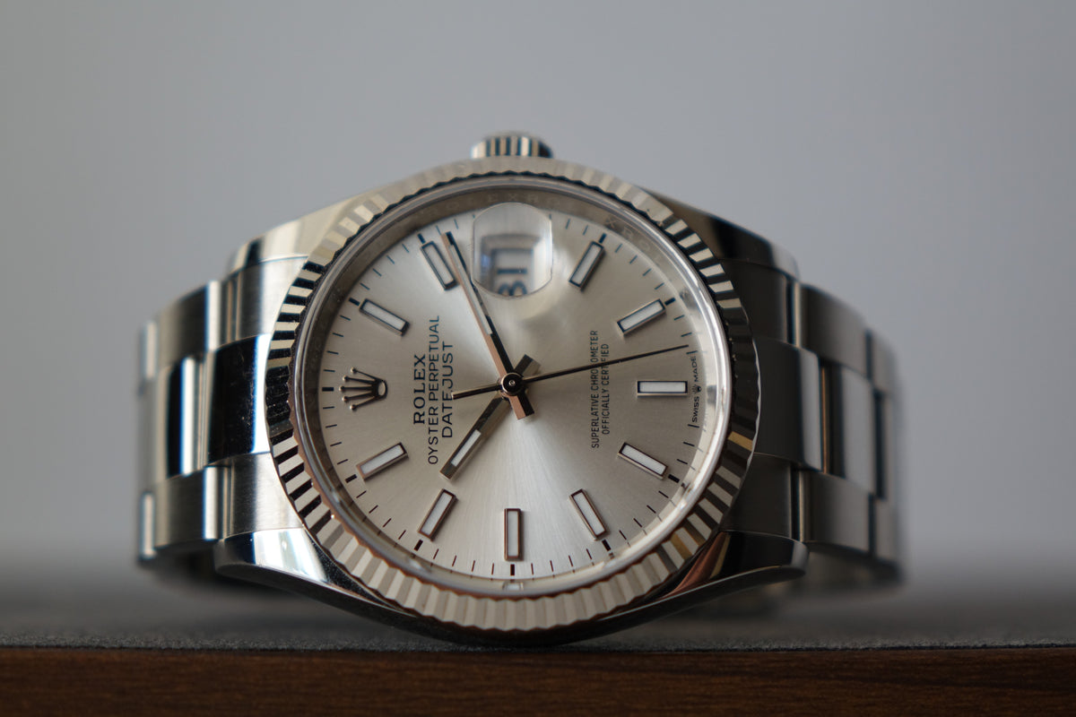 Rolex DateJust 36 126234 silver baton dial full set