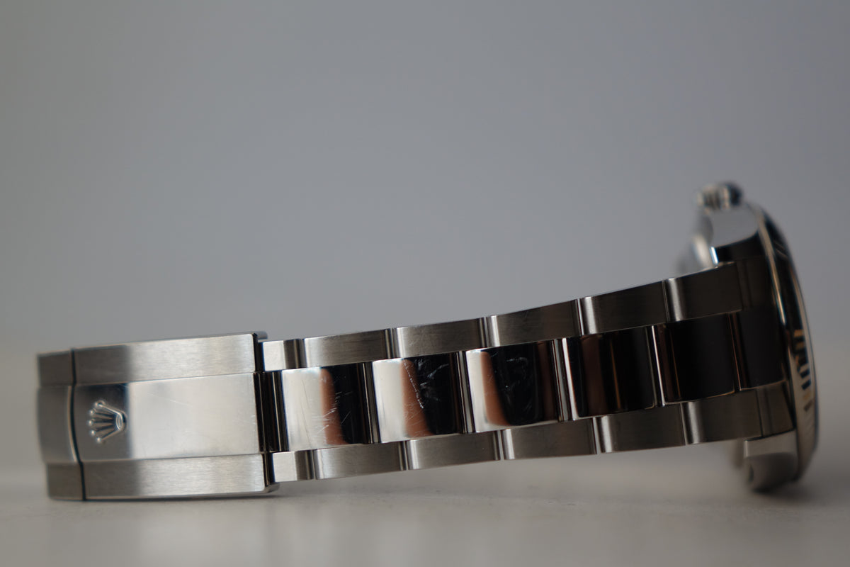 Rolex DateJust 36 126234 silver baton dial full set