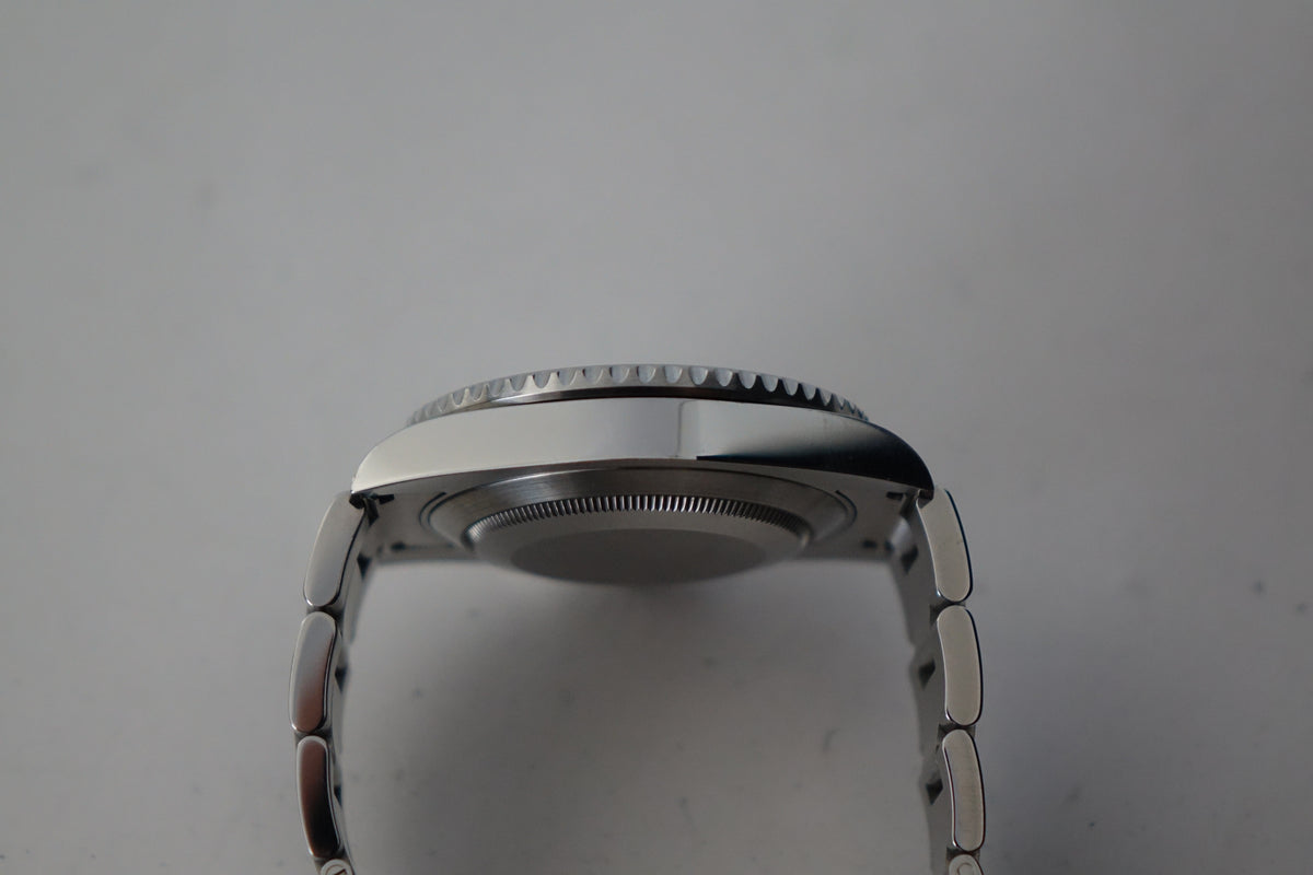 Rolex Submariner Date Hulk 116610LV full set