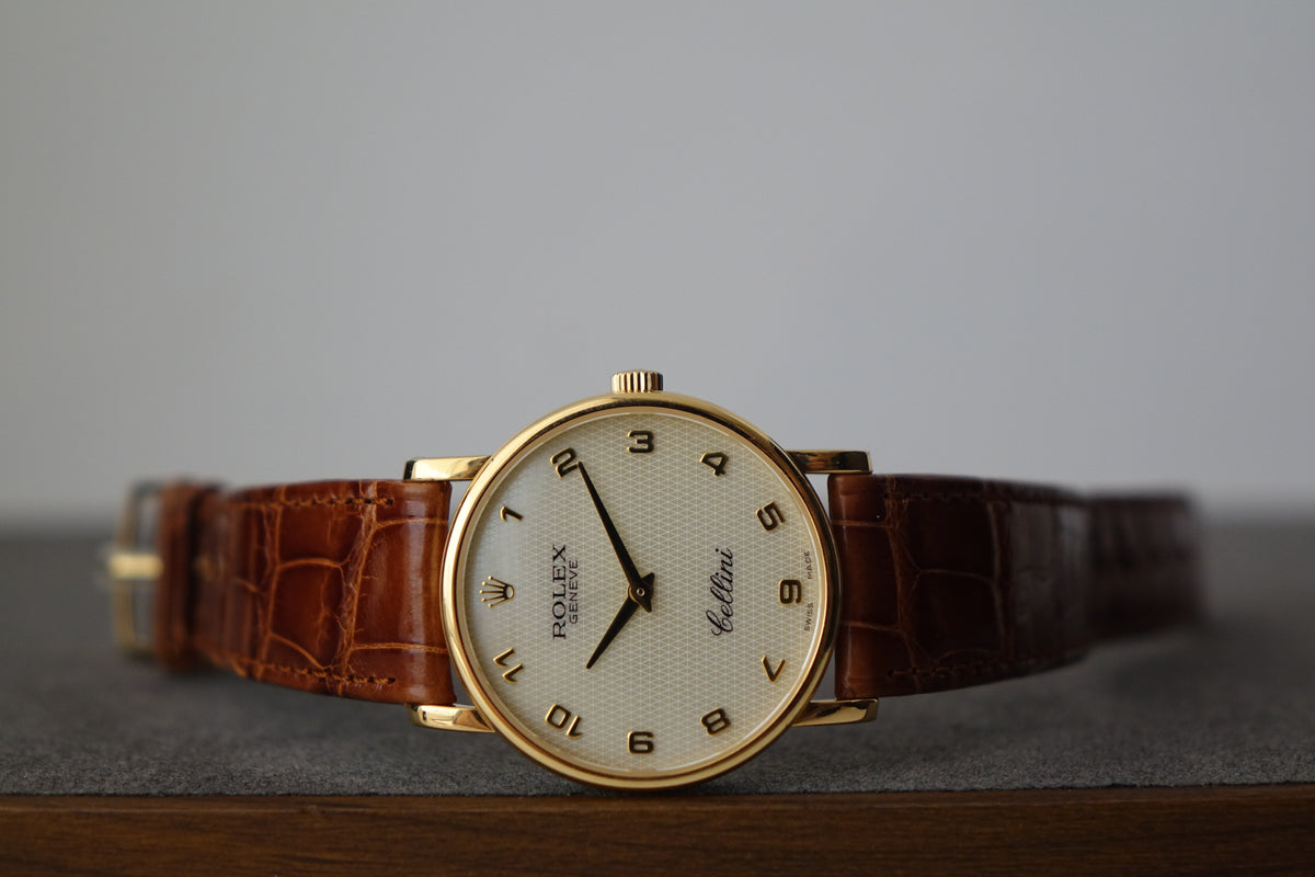 Rolex Cellini Classic 31 5115/8 18K YG MOP dial