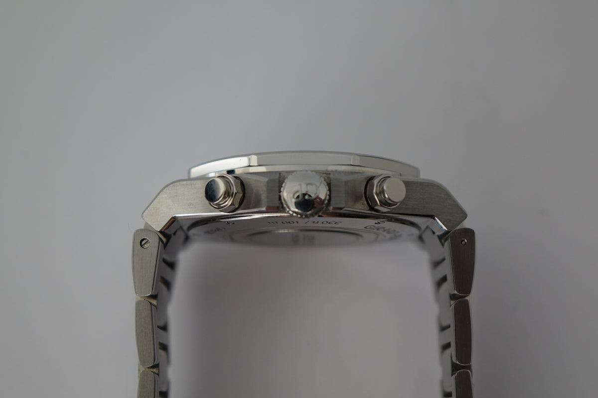 Girard-Perregaux Laureato ice blue 81020-11-3370-1GM full set