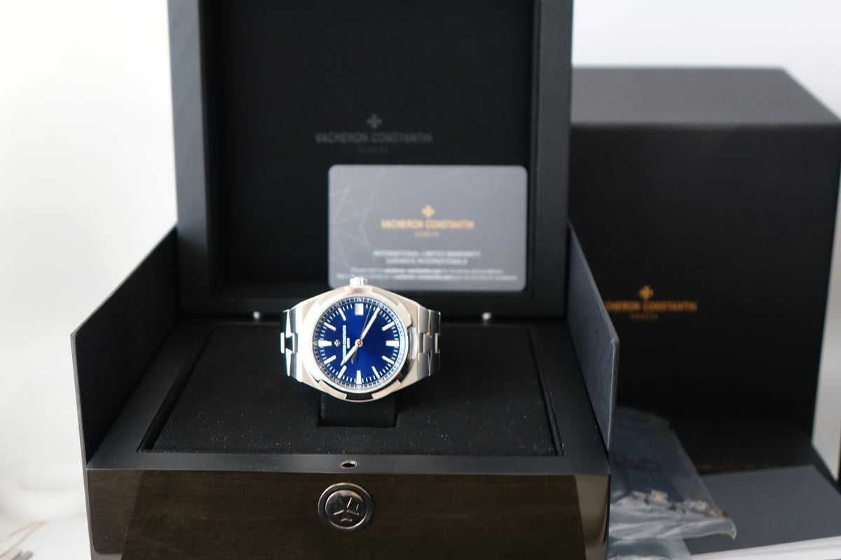 Vacheron Constantin Overseas 4520V/210A-B128 blue dial full set
