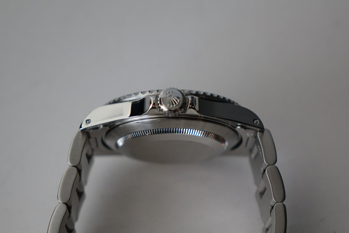Rolex Submariner 14060M ND no date 2 liner full set