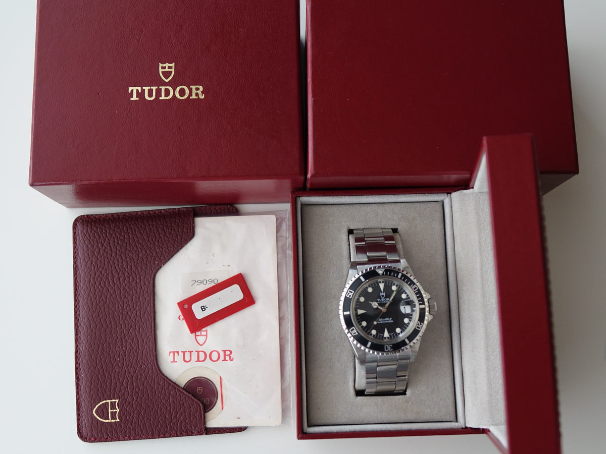 Tudor Submariner Date 79090 tritium black  Plexi glass matt dial vintage patina