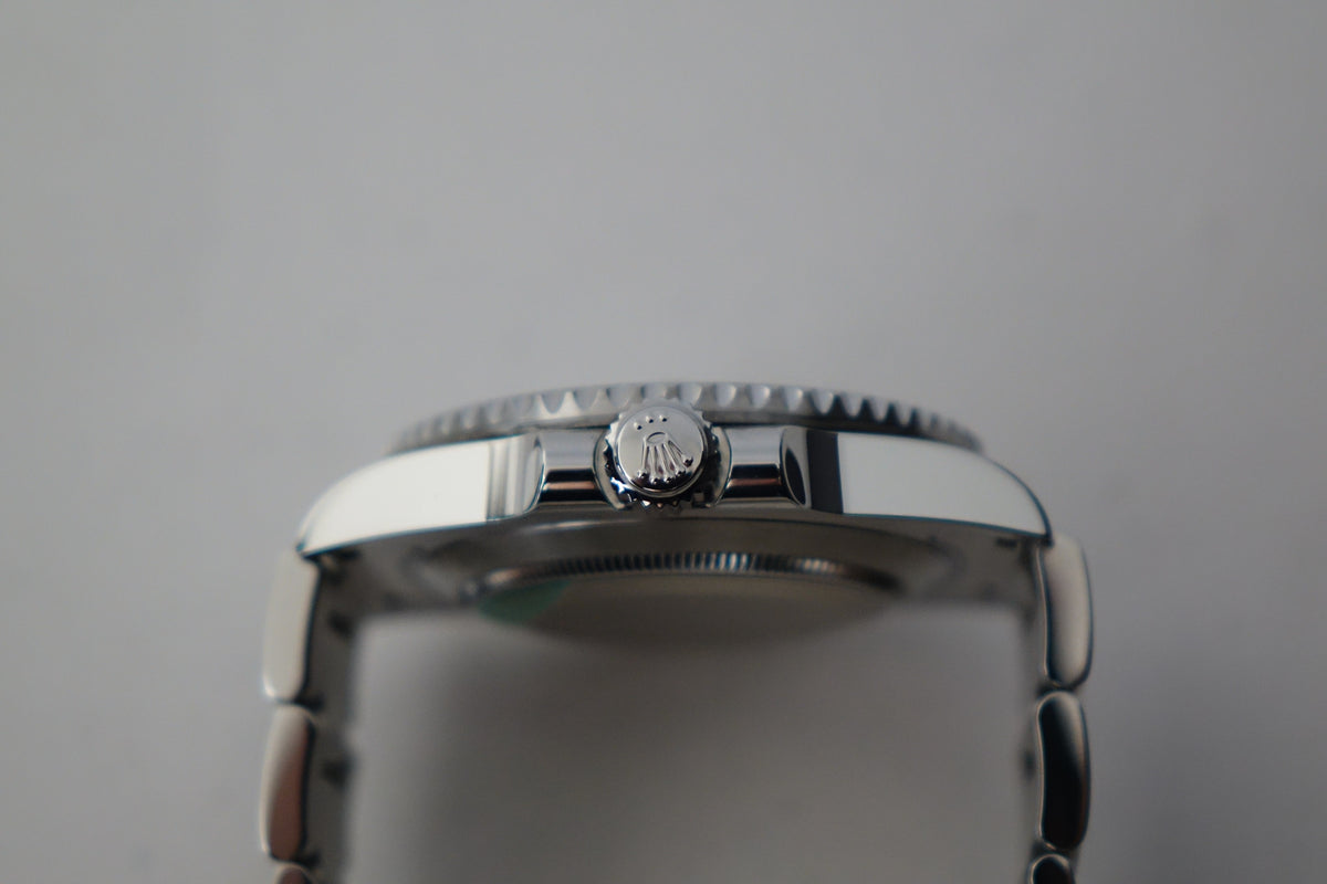 Rolex Submariner Date 116610LN full set