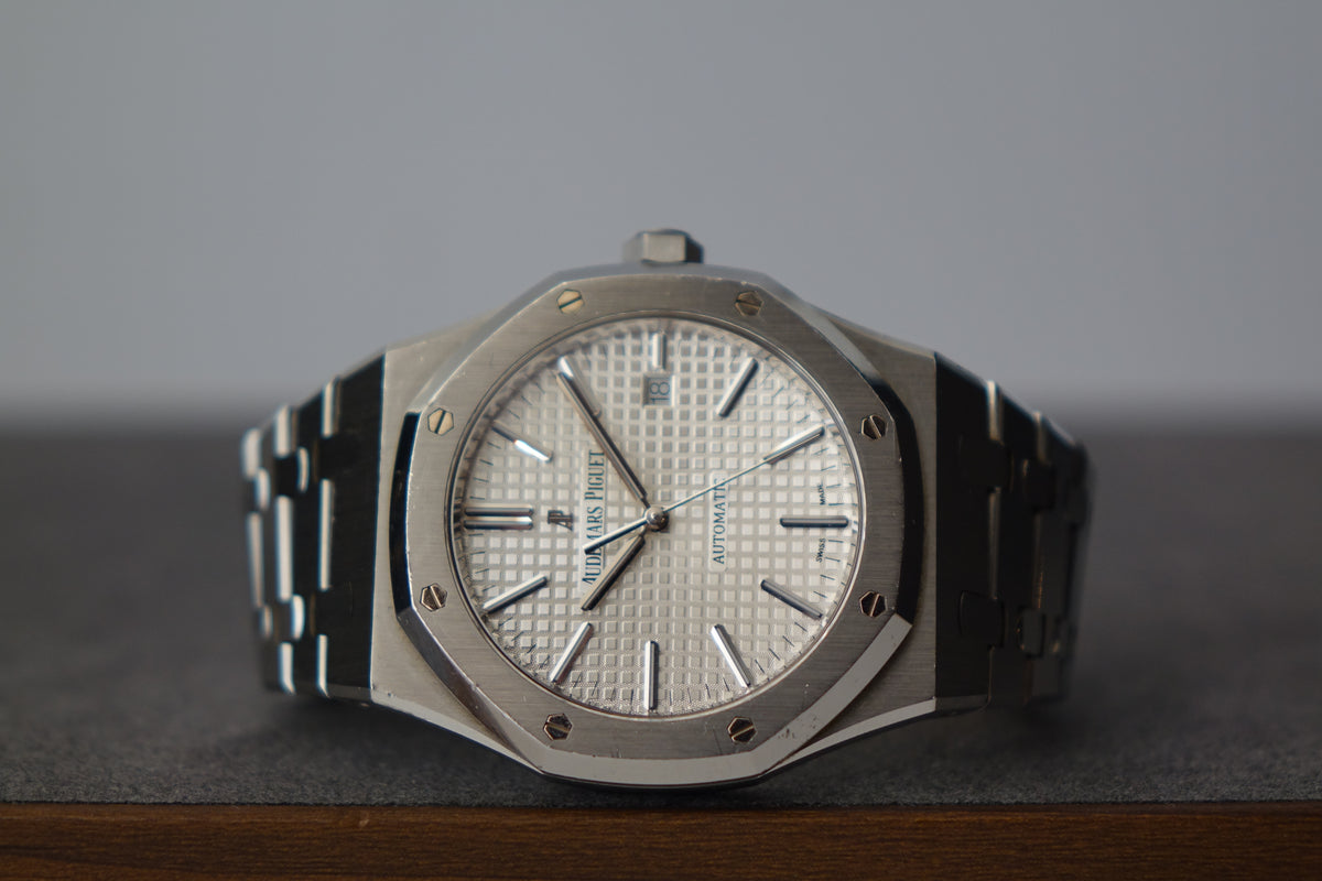 Audemars Piguet Royal Oak 15400ST white dial full set