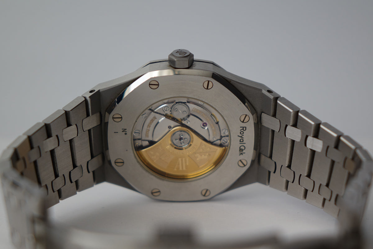 Audemars Piguet Royal Oak 15400ST white dial full set