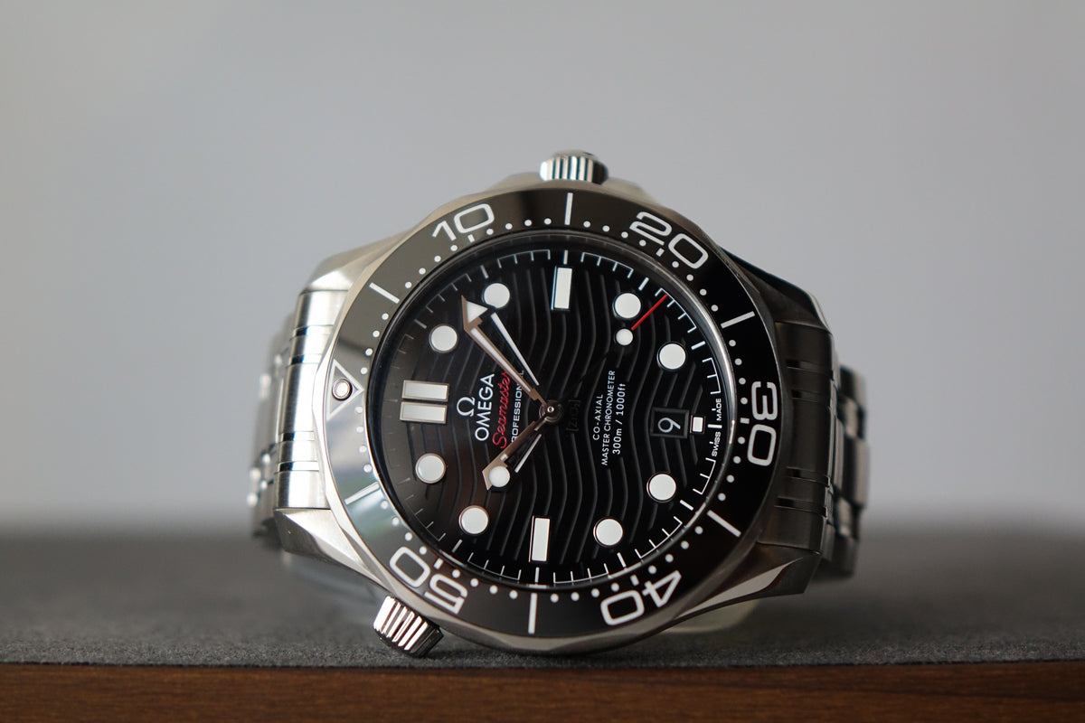 Omega Seamaster SMP 300 Black dial Bracelet 210.30.42.20.01.001 Full set