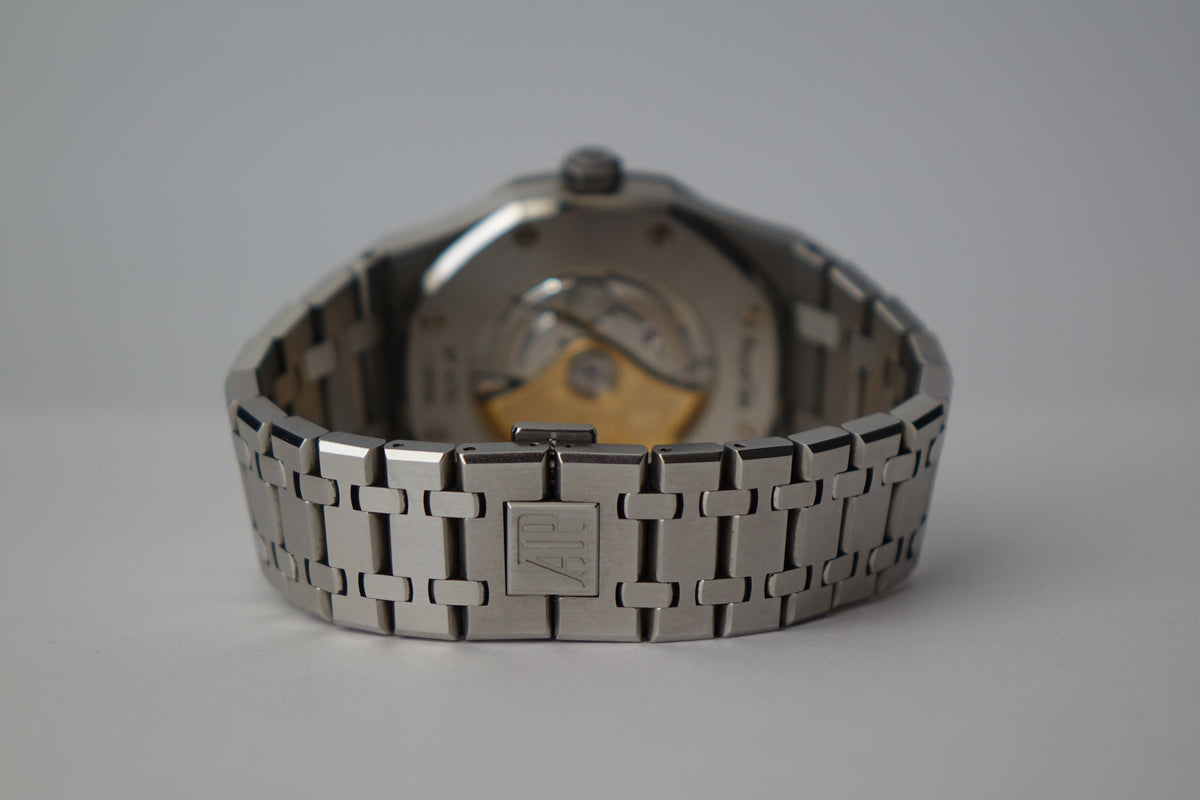 Audemars Piguet Royal Oak 15400ST white dial full set
