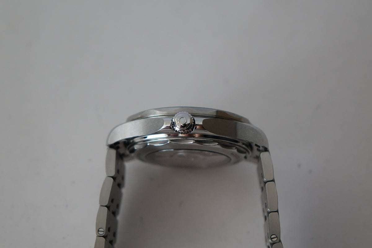 Omega Seamaster SMP 300 Black dial Bracelet 210.30.42.20.01.001 Full set