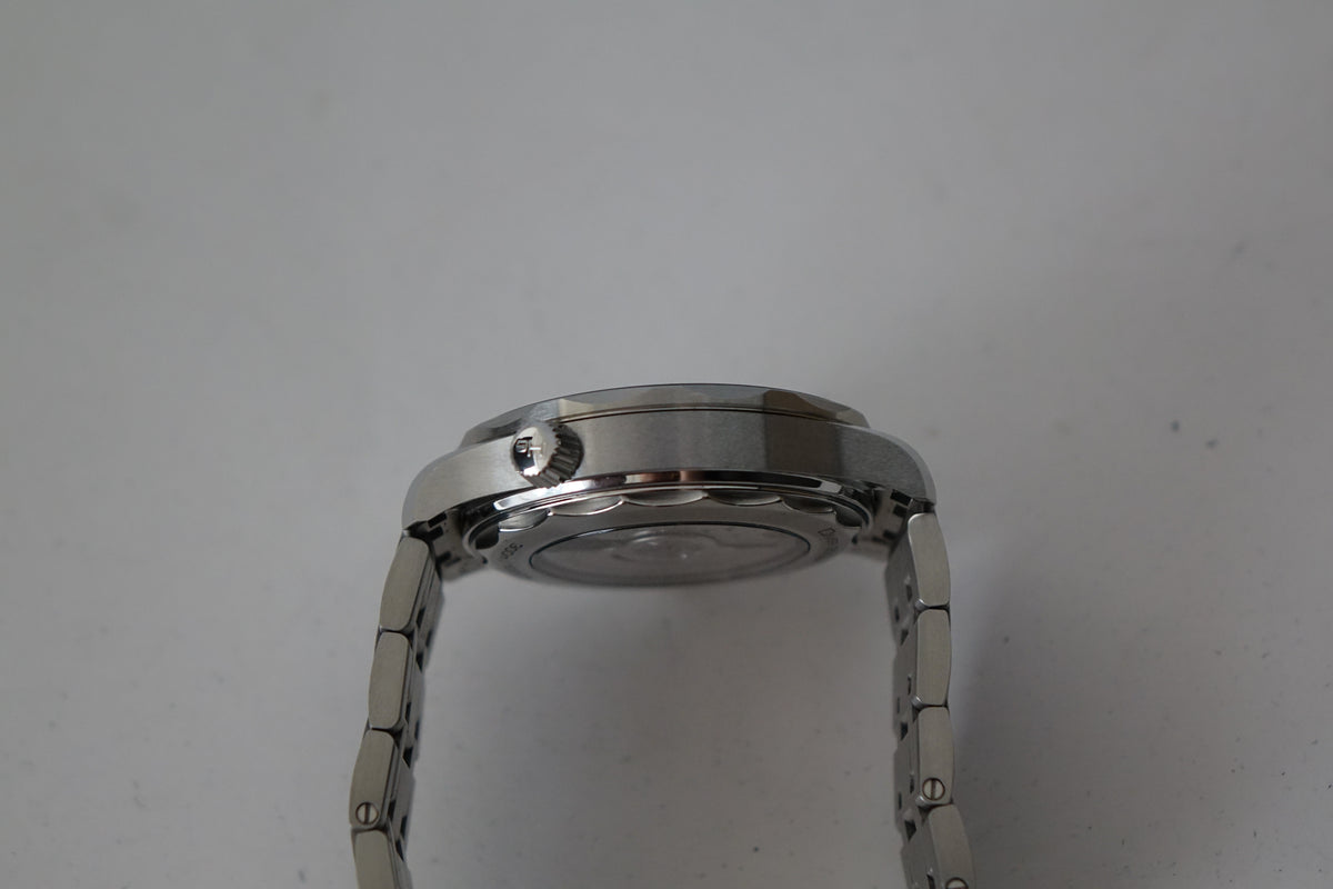 Omega Seamaster SMP 300 Black dial Bracelet 210.30.42.20.01.001 Full set