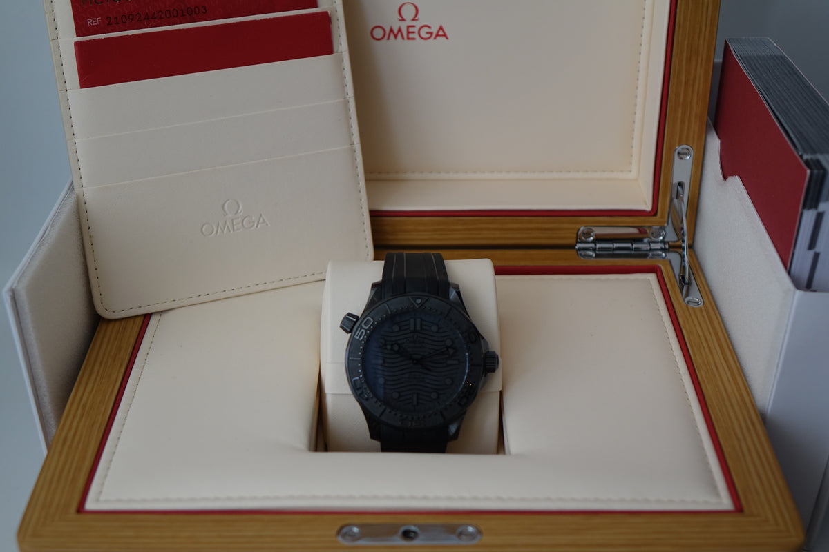 Omega SeaMaster Diver 300M 210.92.44.20.01.003 full set