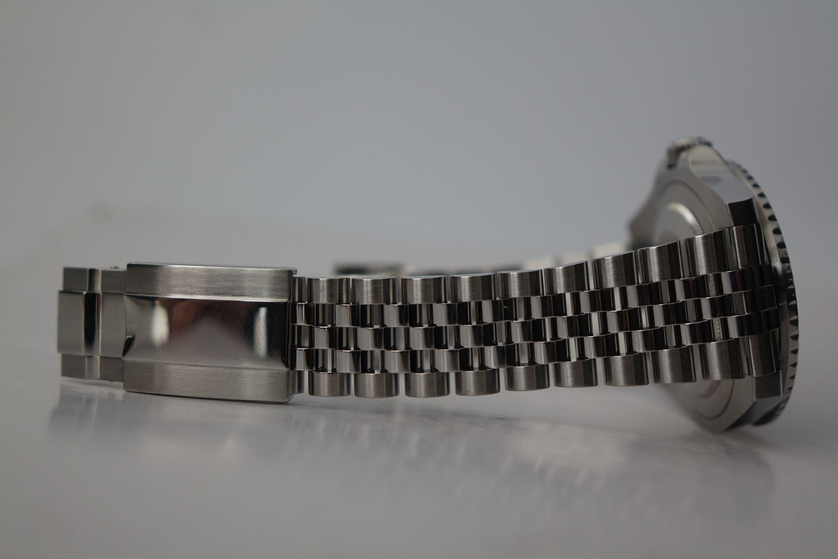 Rolex GMT Master 2 Pepsi Jubilee 126710BLRO full set