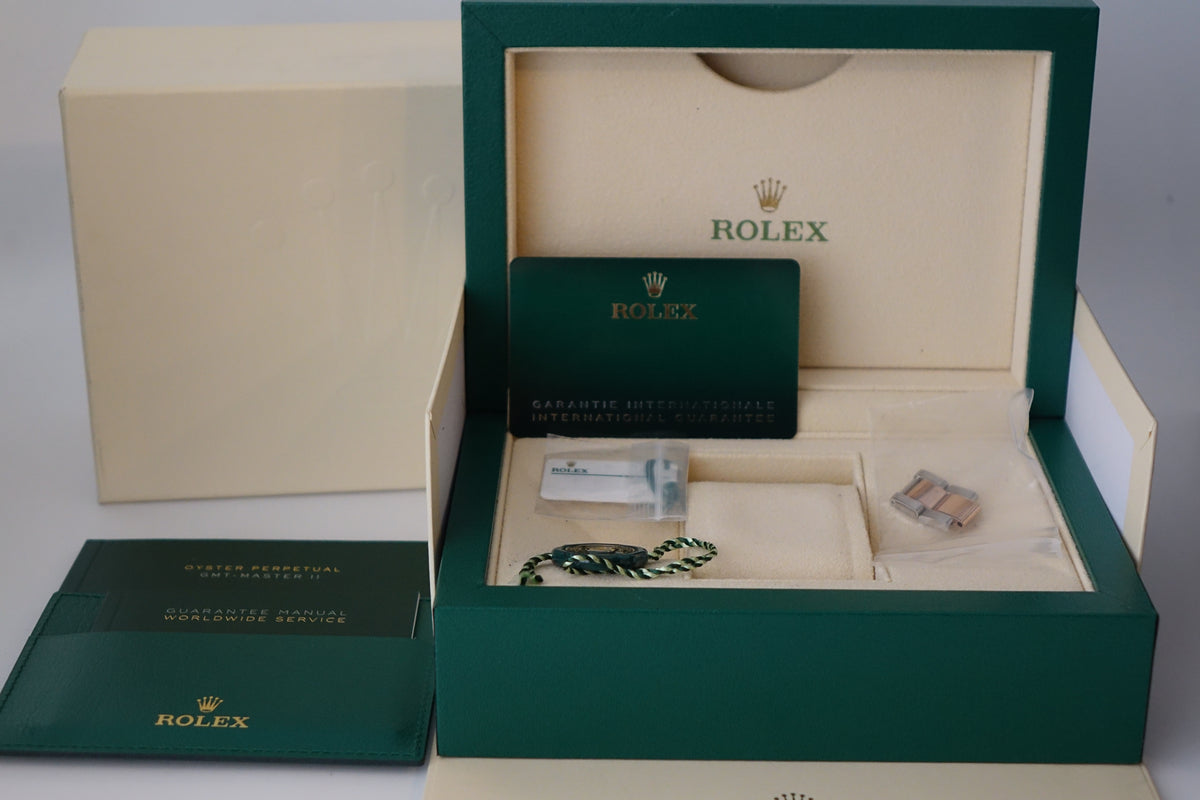 Unpolished 2023 Rolex GMT-Master 2 II 126711CHNR Rootbeer full set