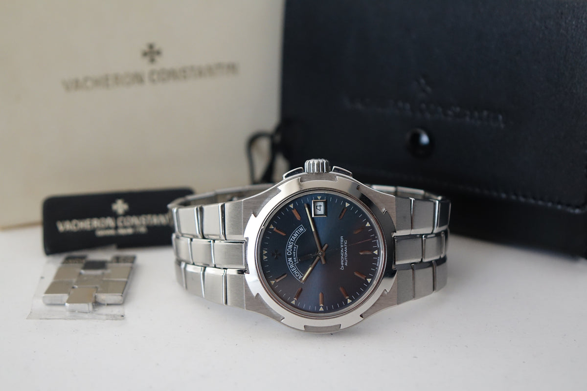 Vacheron Constantin Overseas Gen 1 42042 blue dial w/pouch and hangtag
