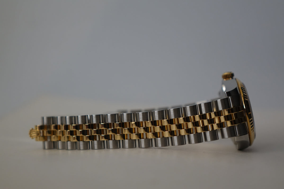 Rolex DateJust 31 178273G 10pt diamond champagne full set
