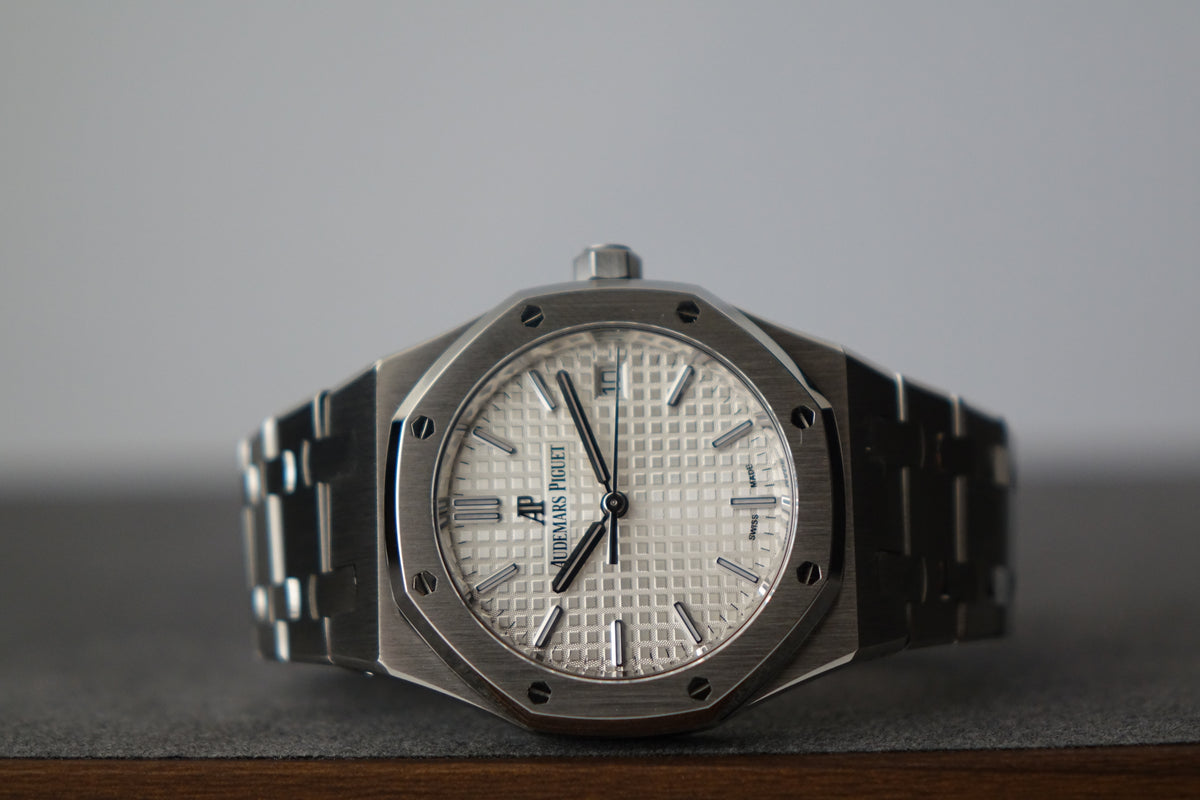 Audemars Piguet Royal Oak 34mm 77350ST.OO.1261ST.01 white dial full set
