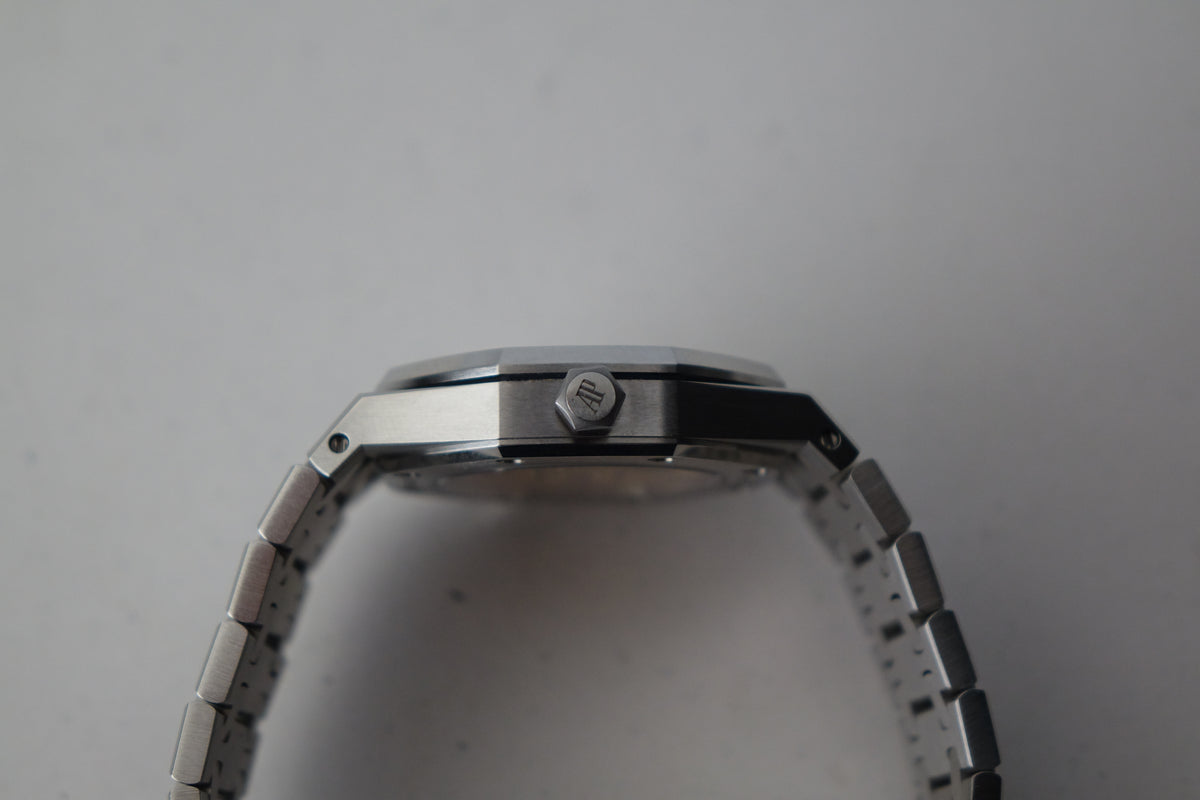 Audemars Piguet Royal Oak 34mm 77350ST.OO.1261ST.01 white dial full set