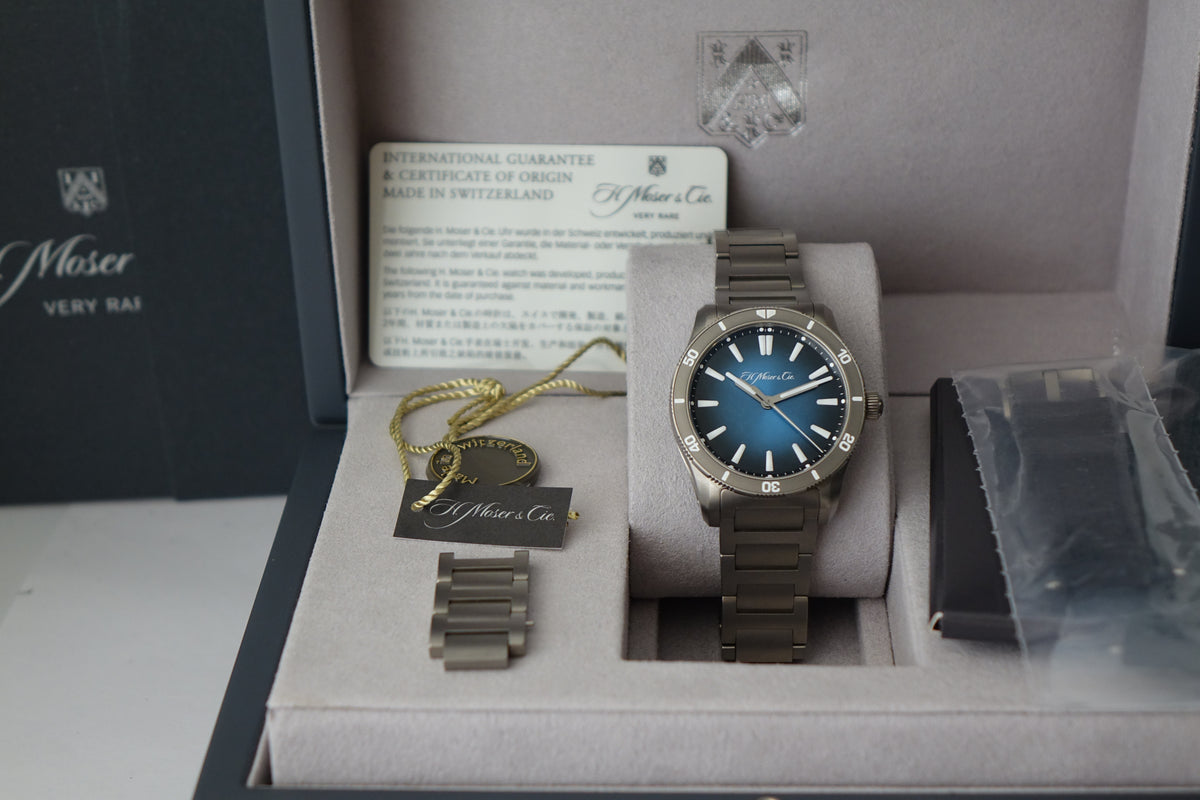 NOS H. Moser & Cie x Govberg Pioneer Ti 'Diver 3200-0500 full set
