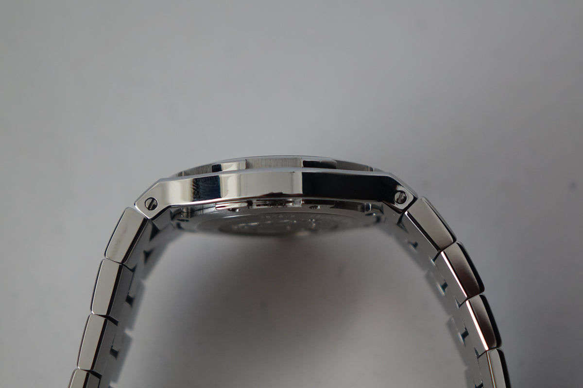 Vacheron Constantin Overseas 42040/423A -8458 white tritium dial full set